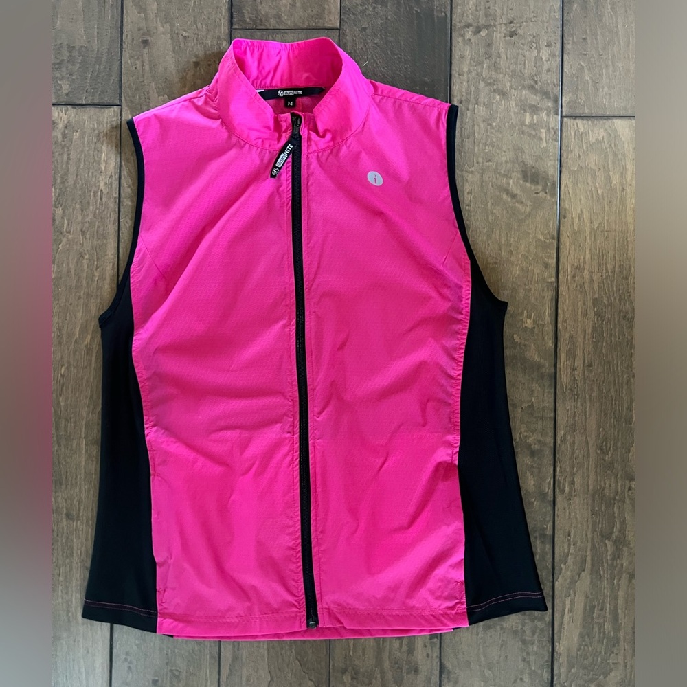 IllumiNITE Newport Reflective Running/Walking Vest, M